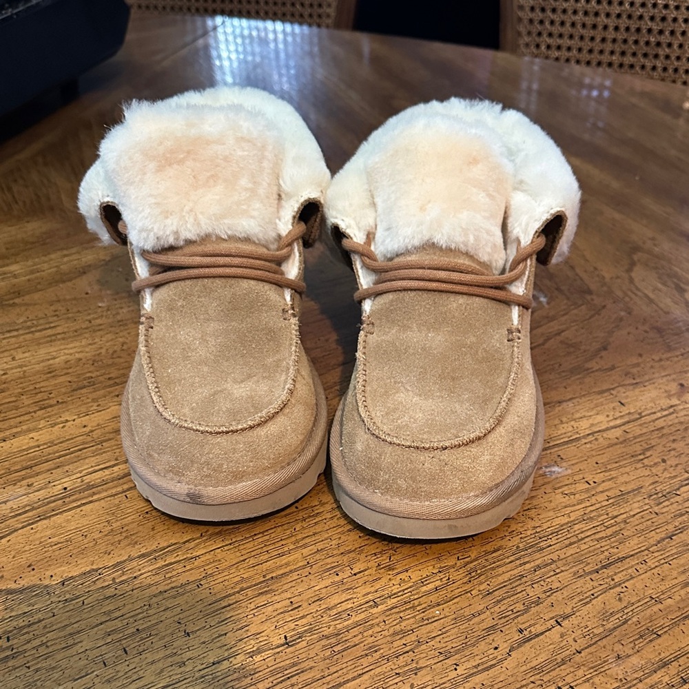 UGG Tan Boots with Cream Fur Lining